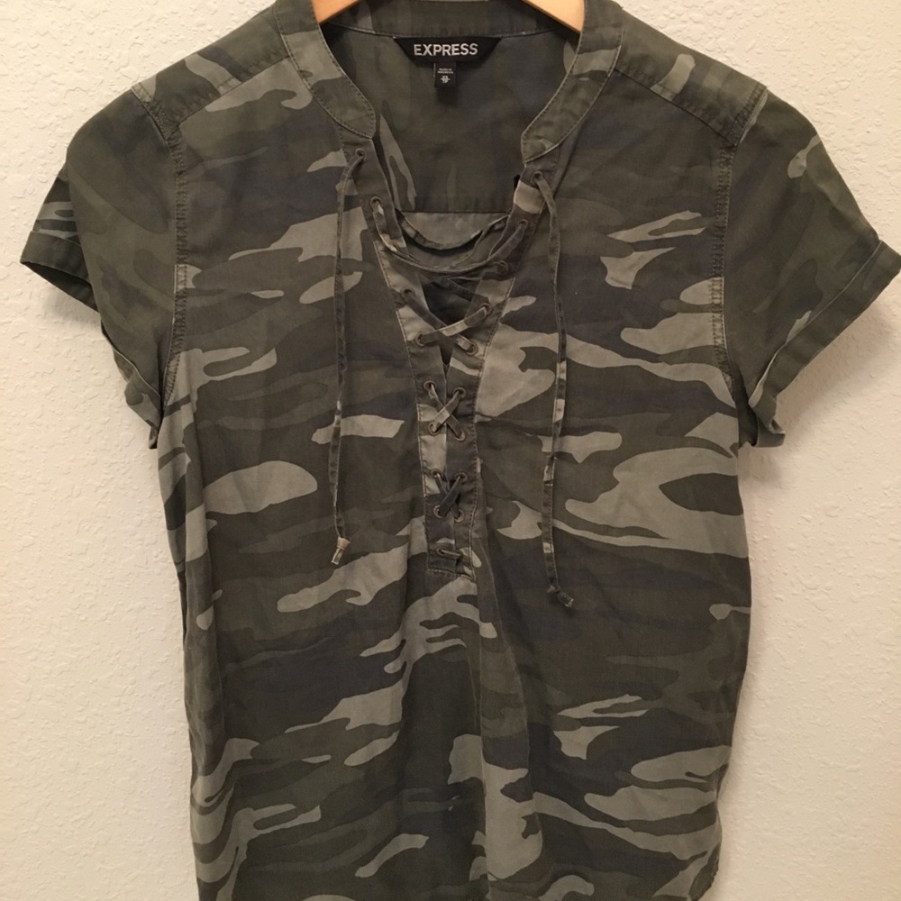 Xs camouflage short sleeve shirt